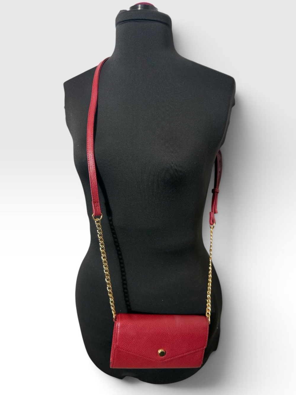 100% Leather Stella & Max Red Crossbody Bag with Gold Chain